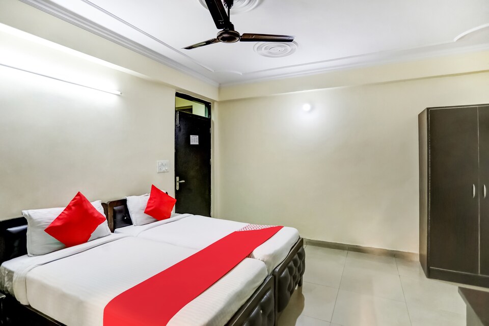 OYO 74193 Dev Residency, Okhla Jasola Delhi, Delhi
