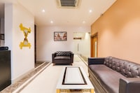 Super Townhouse Viraj Khand Formerly Veridian Inn