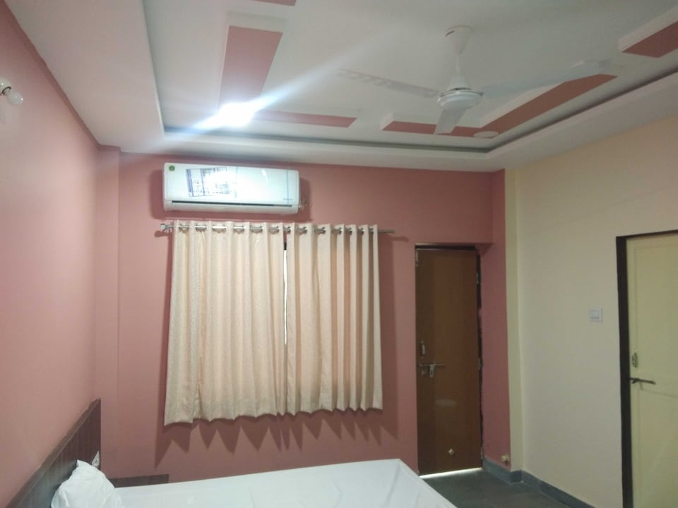 Flagship Hotel Royal & Lodging, Saoner, नागपुर