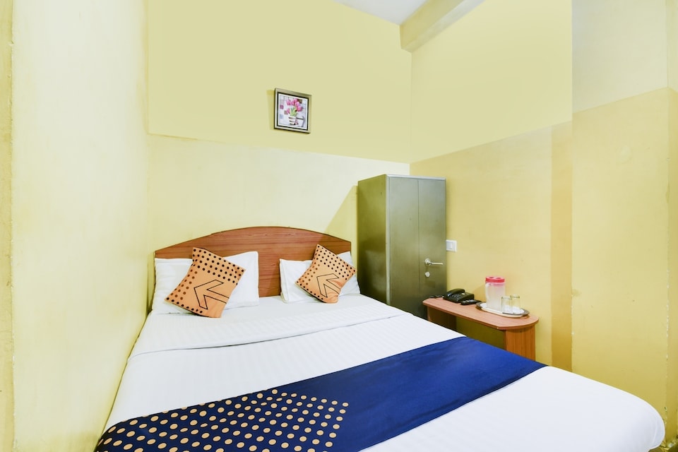 SPOT ON 74228 Galaxy Comforts, Mysore City Center, Mysore