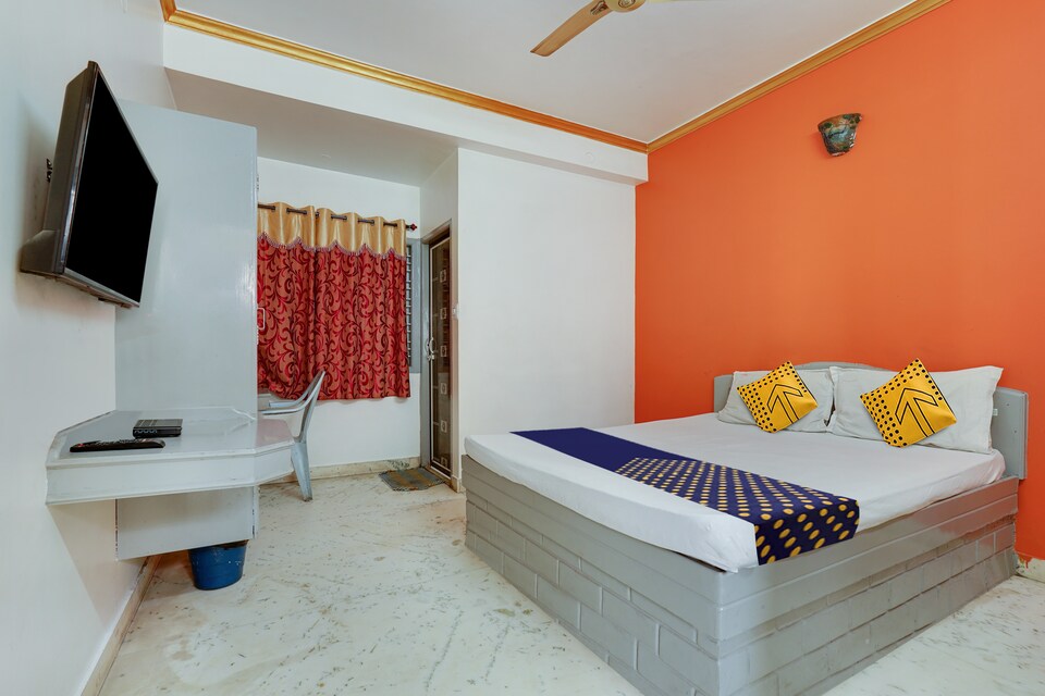 SPOT ON 74229 Hotel Thirumala Landmark, Majestic Bangalore, Bangalore