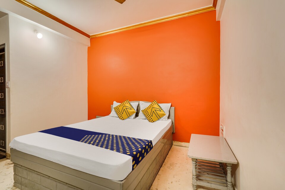 SPOT ON 74229 Hotel Thirumala Landmark, Majestic Bangalore, Bangalore