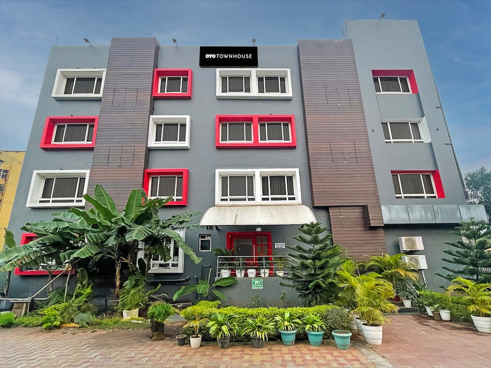 Super Townhouse Swain Heritage, Nayapalli Bhubaneswar, Bhubaneswar