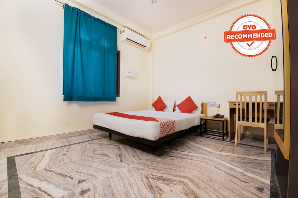 LIVE as PAT900, Bailey Road, Patna