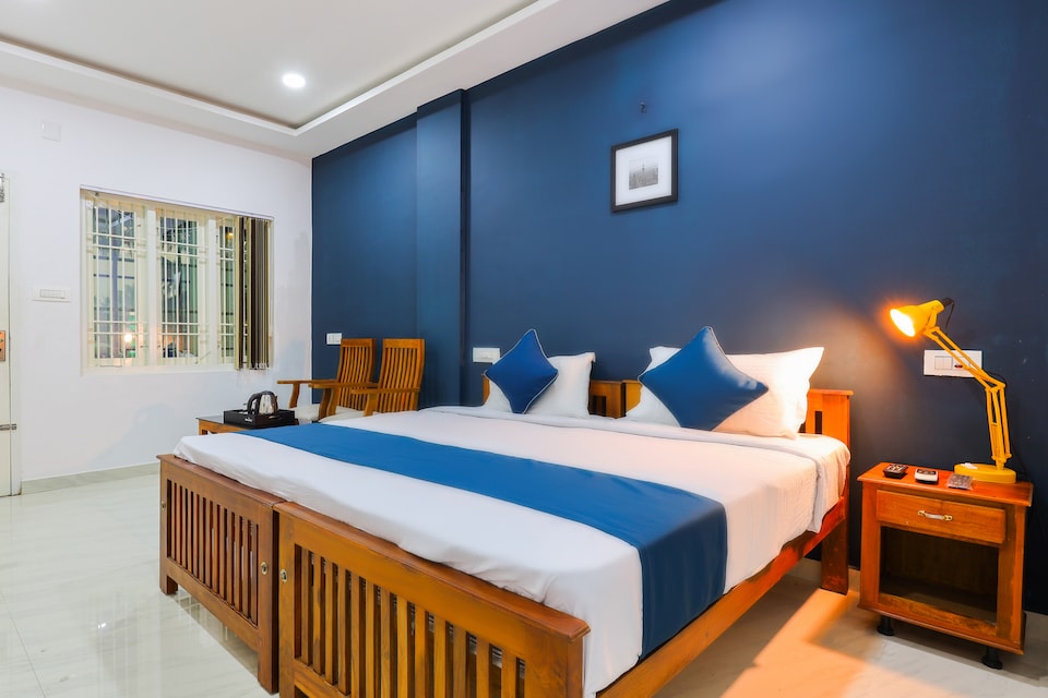 OYO SilverKey Hotel M One Cherai, MG Road Kochi, Kochi