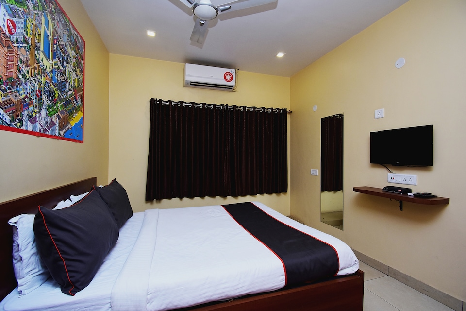 Hotel O Gokul Residency, VIP Road Kolkata, Kolkata