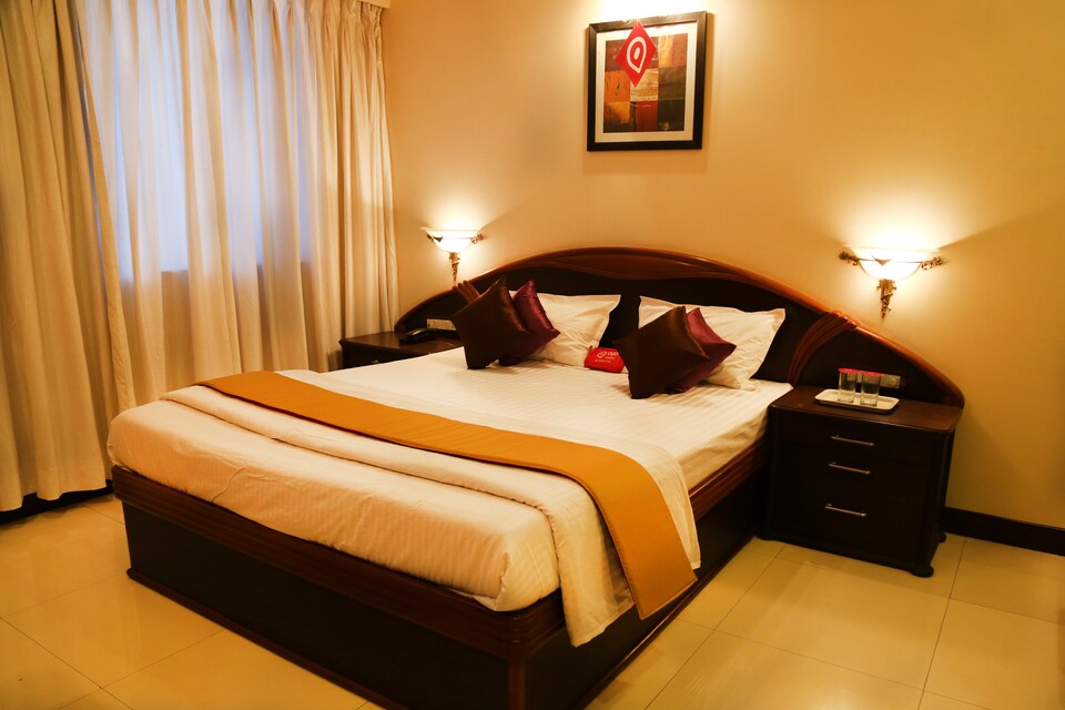 OYO Flagship 213 Pimpri Finolex Chowk, Pimpri Pune, Pune