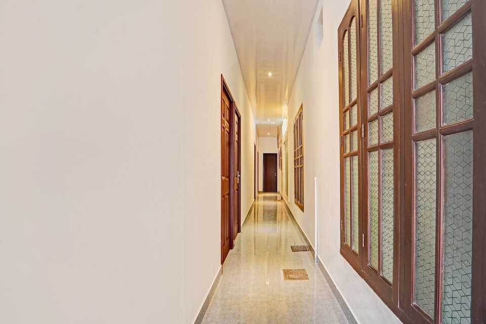 Collection O Vazhakkala Kakkanad, Kakkanad Kochi, Kochi