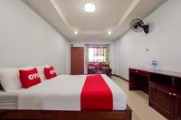 OYO 1087 Udom Khomkham Apartment