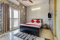 Hotel O Oyo Kings Suites Banaswadi Near SMVT railway station