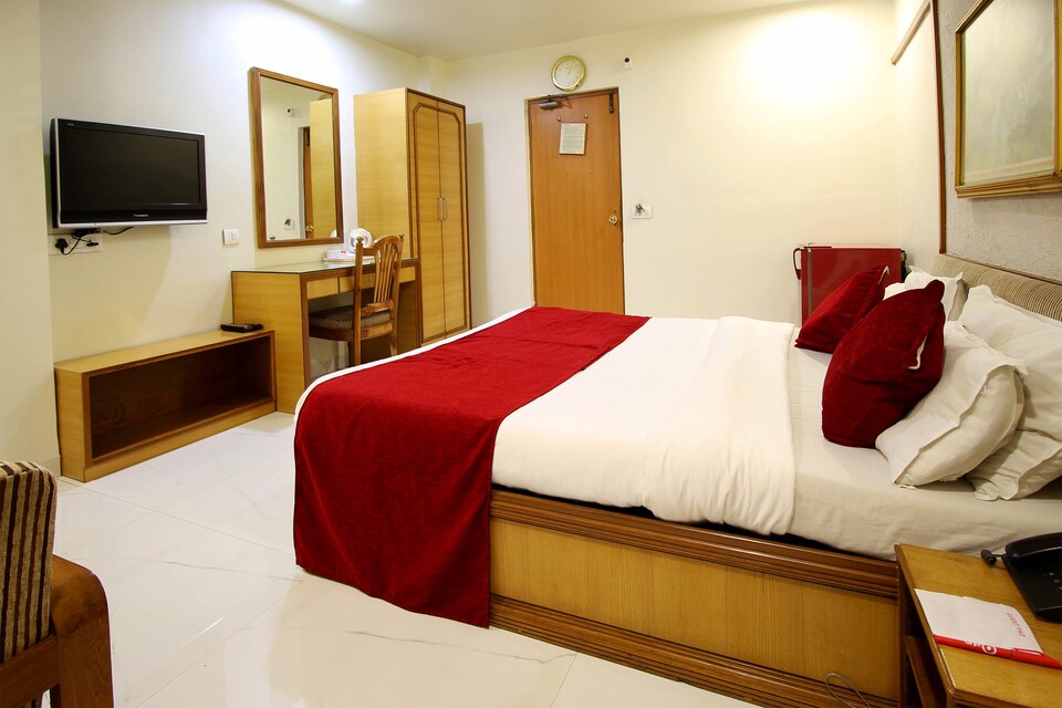 OYO Rooms 020 Ashram Road Navrangpura, Ashram Road Ahmedabad, Ahmedabad