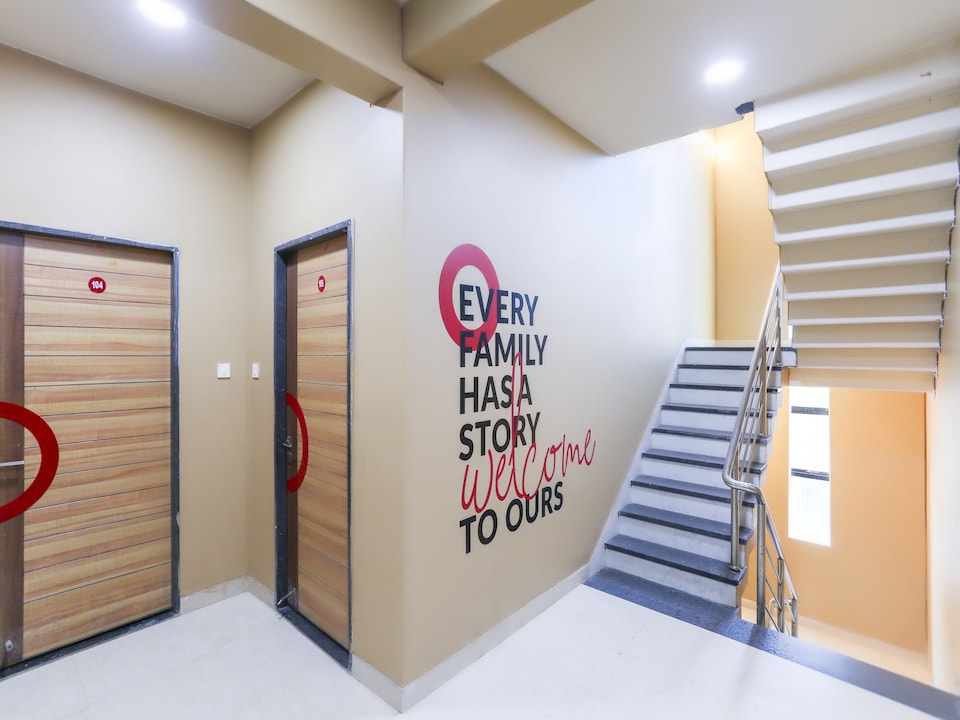 Collection O Patra Inn, Railway Station Bhubneshwar, Bhubaneswar