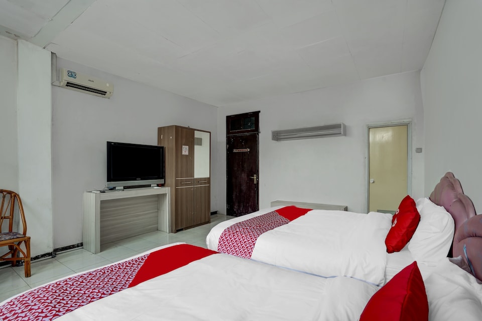 OYO 3823 Lia House, Dukuh Pakis, Surabaya