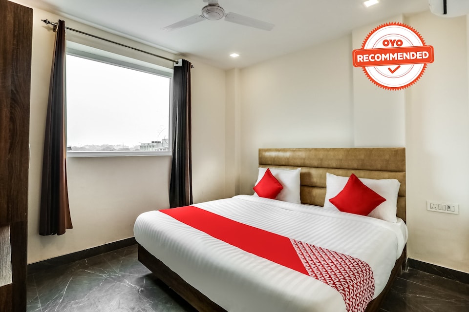 Flagship 74364 Sector 25 Rohini, Rohini Delhi, Delhi