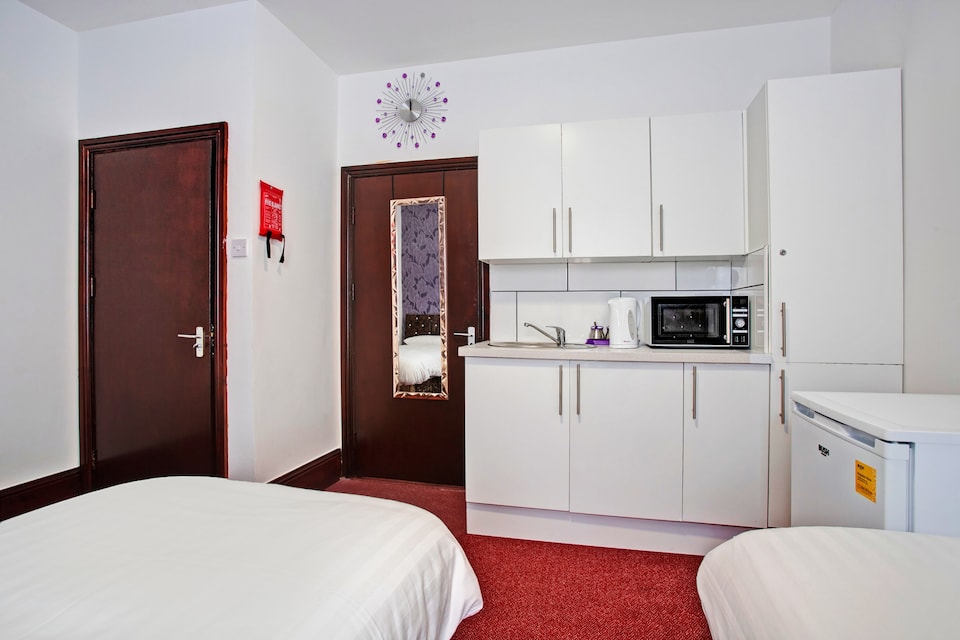 OYO The Benwell Apartments, Newcastle , Newcastle