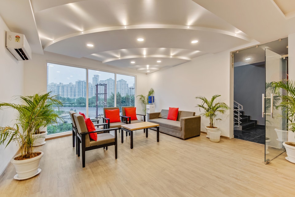 Hotel O THE APEX HOTEL, Noida City Metro, Noida