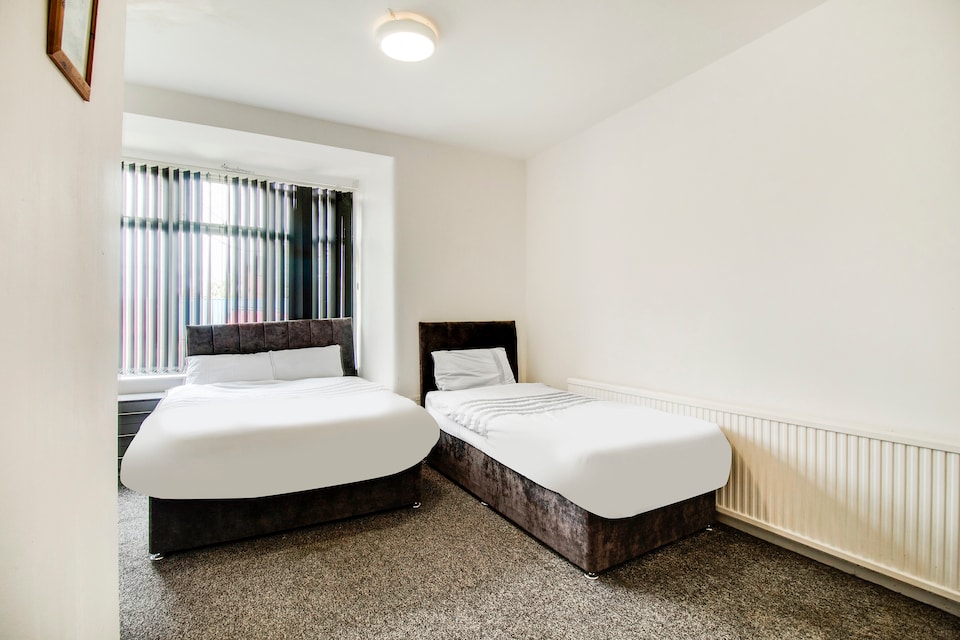 The Longlands Hotel, Middlesbrough (Scotland), Middlesbrough