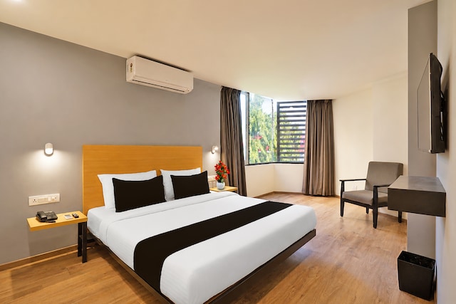 Townhouse Paldi Bus Terminal Ahmedabad Formally Neelkanth