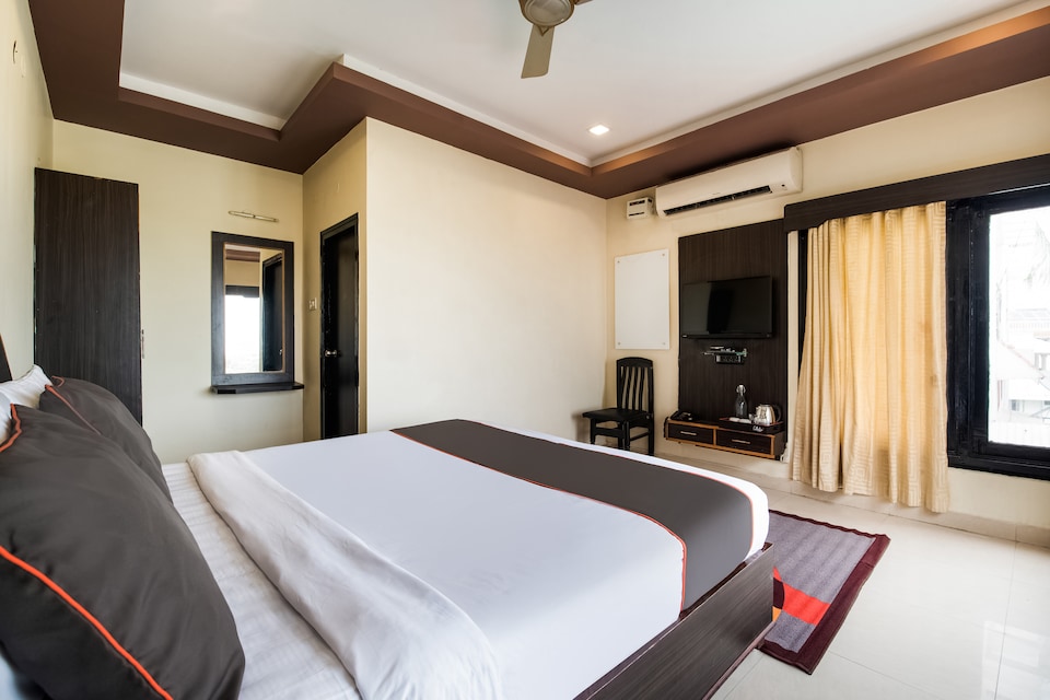 Townhouse Sea Rock, Transit Vizag, Visakhapatnam