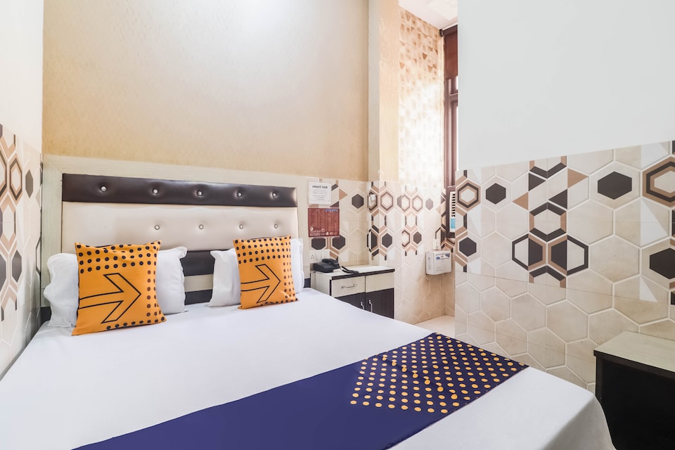 SPOT ON Hotel Vinamra, Kanpur Central, Kanpur