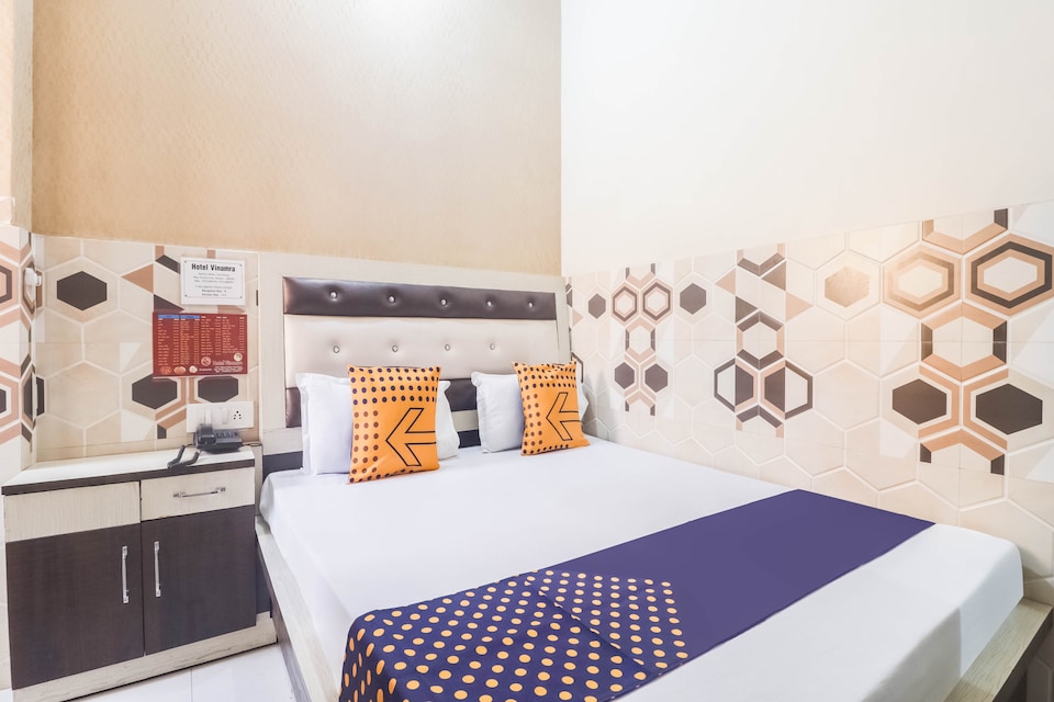 SPOT ON Hotel Vinamra, Kanpur Central, Kanpur