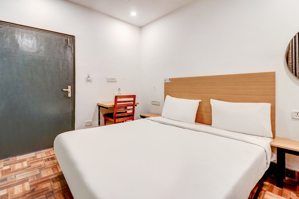 Collection O Elite Residency, Dwarka Delhi, Delhi