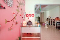 OYO 1099 Star​ House​
