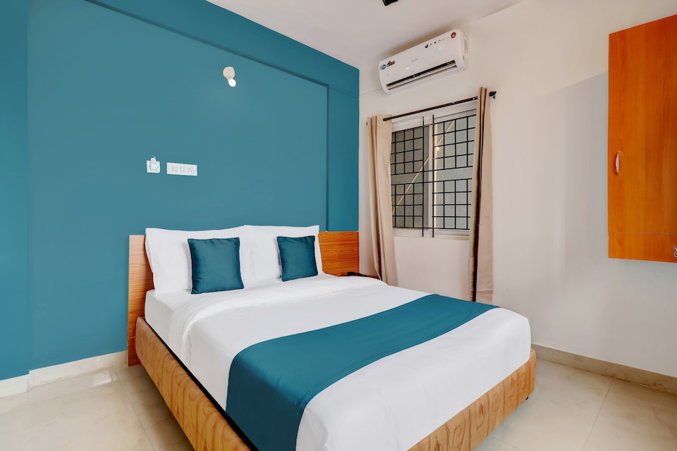 SilverKey Executive Stays 44663 R Stay Inn, Airport Road Bangalore, Bangalore