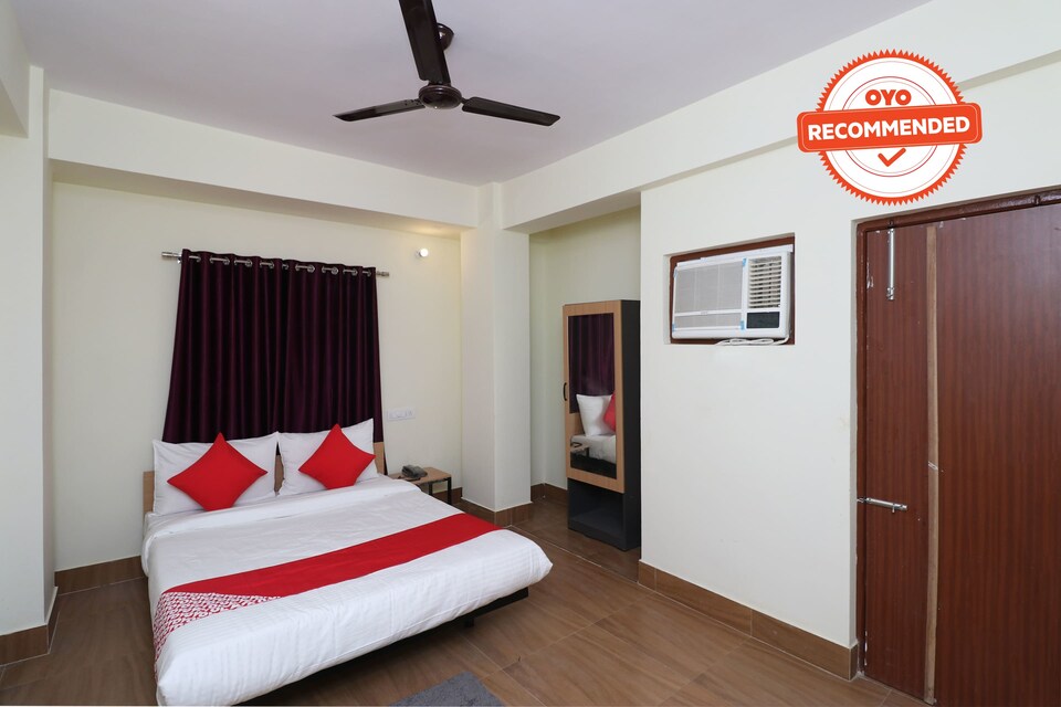 live on PAT745, Boring Road Patna, Patna