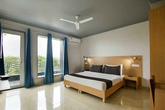 Hotel O by OYO VIJAYA RESIDENCY