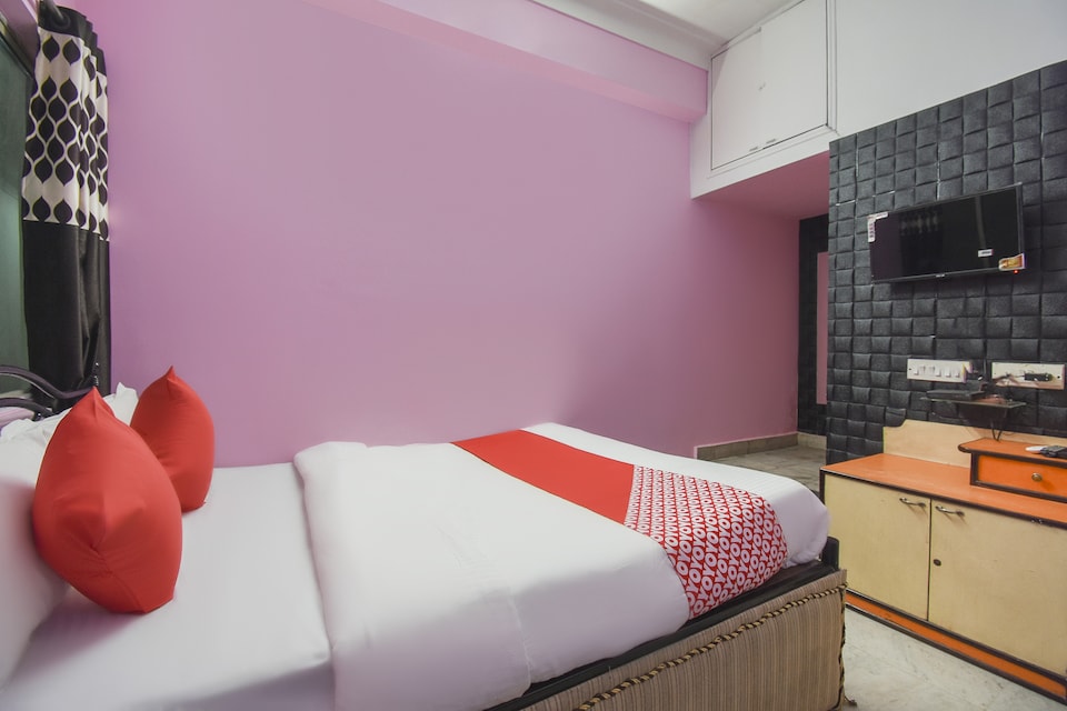 OYO 74457 Nilanjana Lodage , Asansol, Asansol