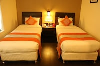 OYO The Centre Point Near Ecr Beach