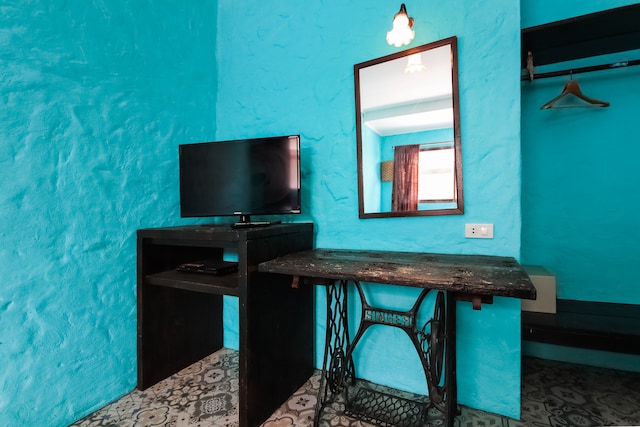 OYO 1103 Pirates House Hotel