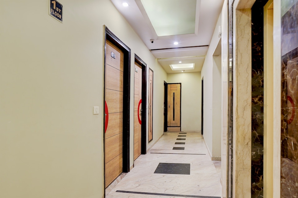 Super Townhouse Bani Park Formerly Aroma Residency, Sindhi Camp, Jaipur