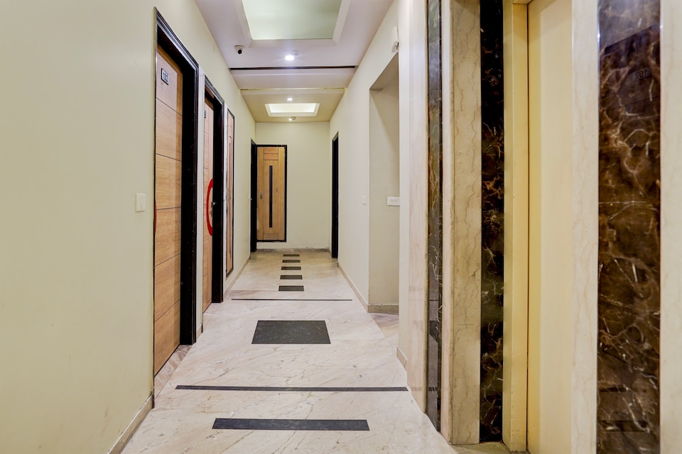 Super Townhouse Bani Park Formerly Aroma Residency, Sindhi Camp, Jaipur