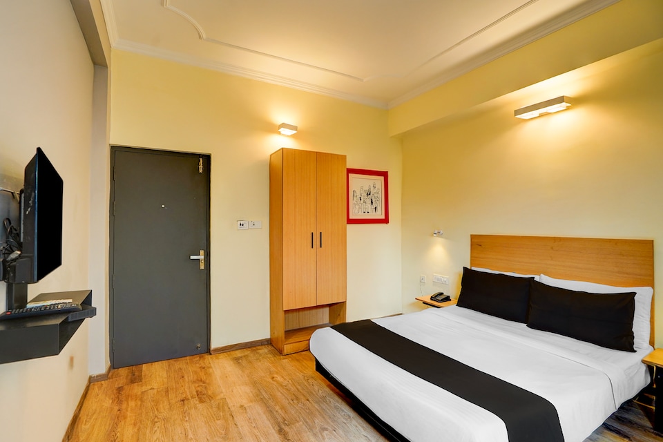 Townhouse Singapore Mall Formerly Hotel Sunshine, Singapore Mall Lucknow, Lucknow