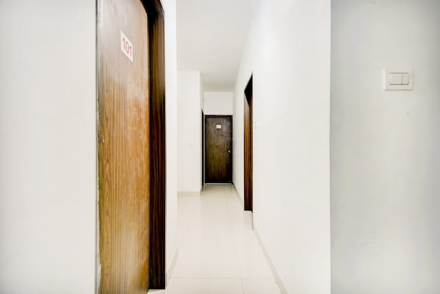 SPOT ON Ambience Inn