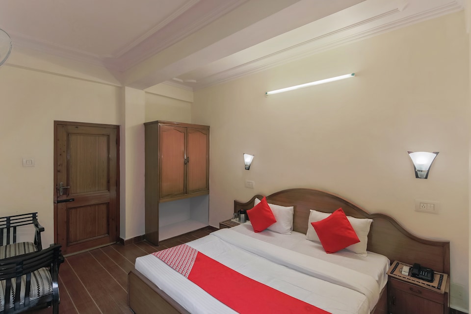OYO Flagship 22806 Hari Palace Ghora Chowk, Kachighati-Summerhill, Shimla