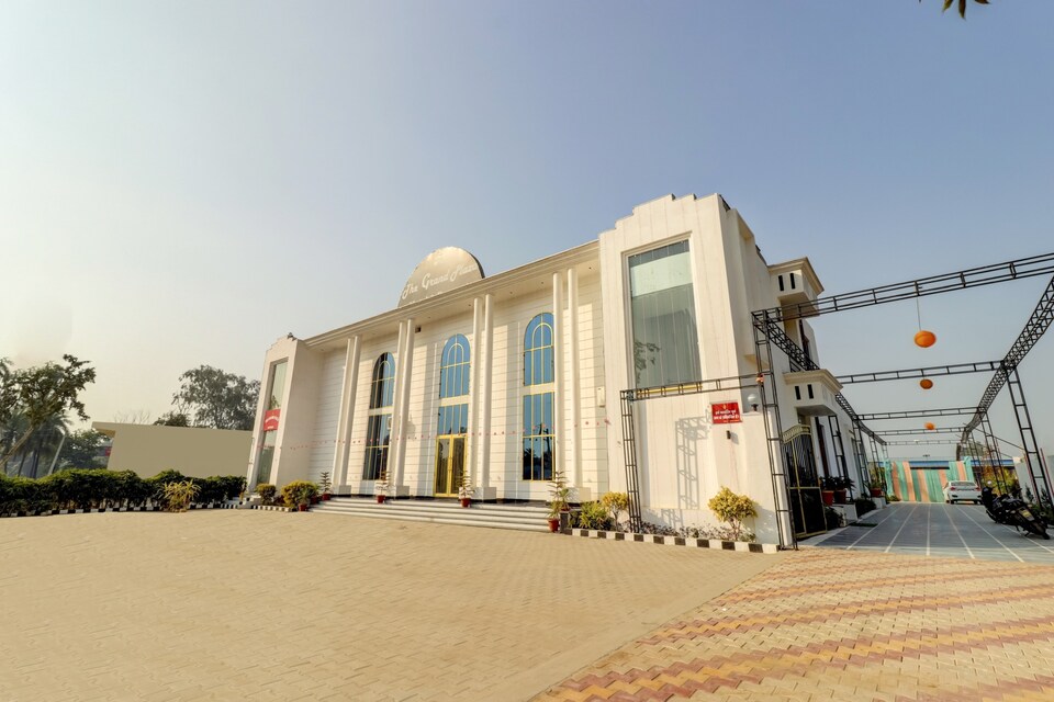 Capital O The Grand Plaza Hotel, Moradabad, Moradabad