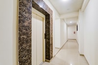Super OYO Townhouse Awas Vikas Kalyanpur
