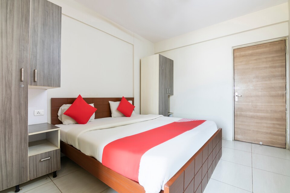 OYO 74618 Essence Hospitality, Electronic City Phase 1 Bangalore-II, Bangalore