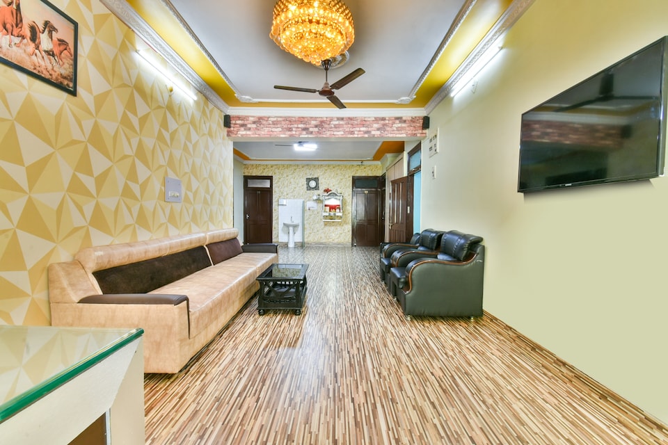 Hotel O Awirank, Boring Road Patna, Patna