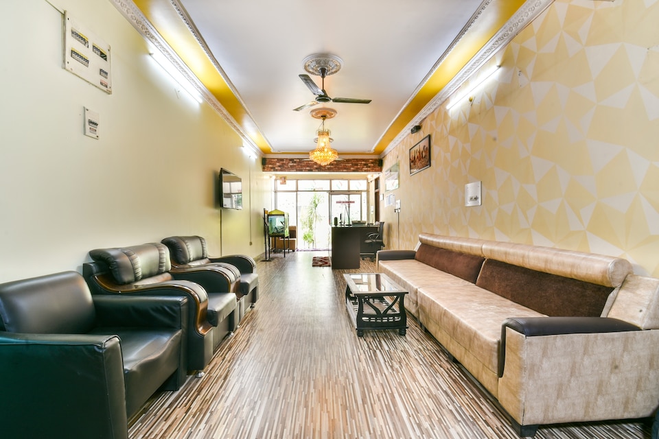 Hotel O Awirank, Boring Road Patna, Patna