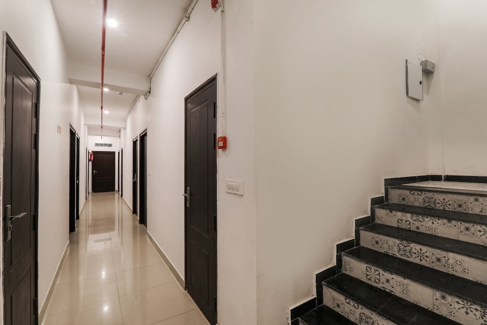 Collection O Insight Inn Near Gomti Riverfront Park, Gomti Nagar Lucknow, Lucknow