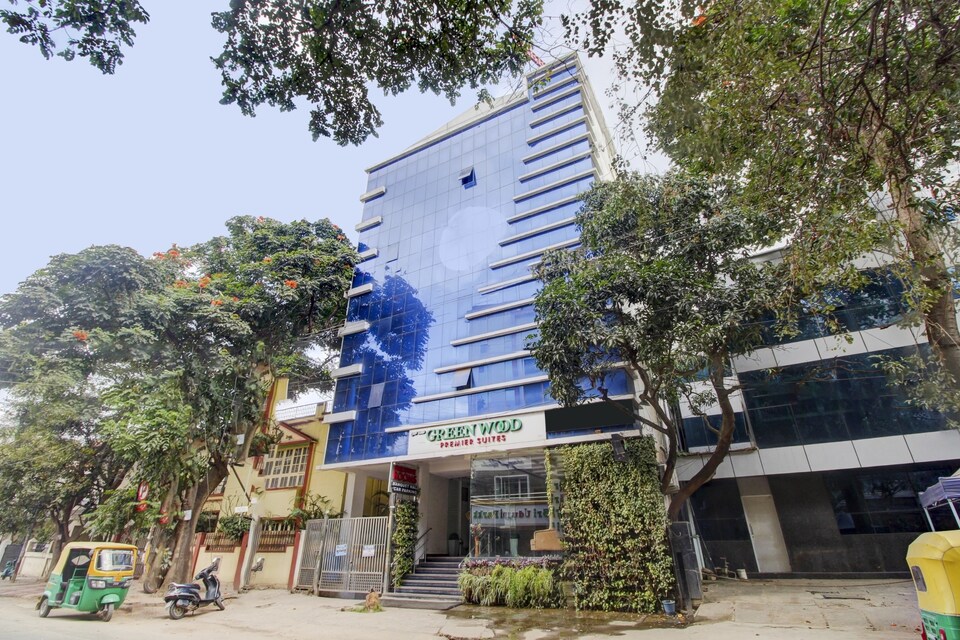 CAPITAL O 74741 Green Woods Premium Suites, Indiranagar Bangalore, Bangalore