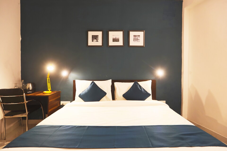 SilverKey Executive Stays 42928 Near Global Hospital, Noida Industrial Area Mamura, Noida