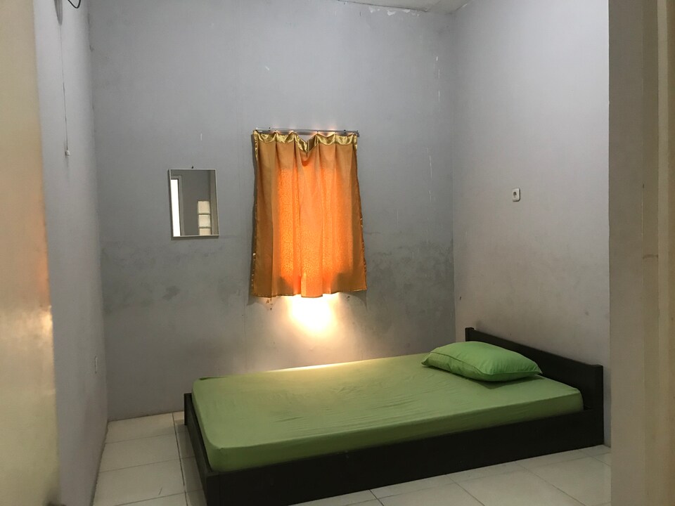 SPOT ON 3867 Rumah Rahman Syariah, Kalimalang, Jakarta