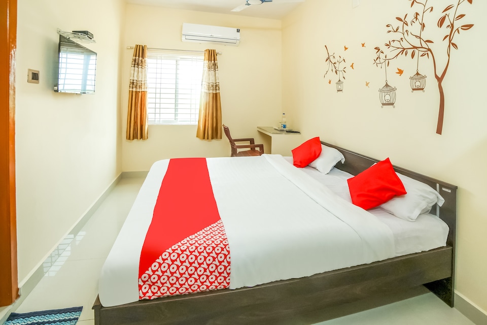 OYO 74790 Nandas Grand, Nellore Bus Station-II, Nellore