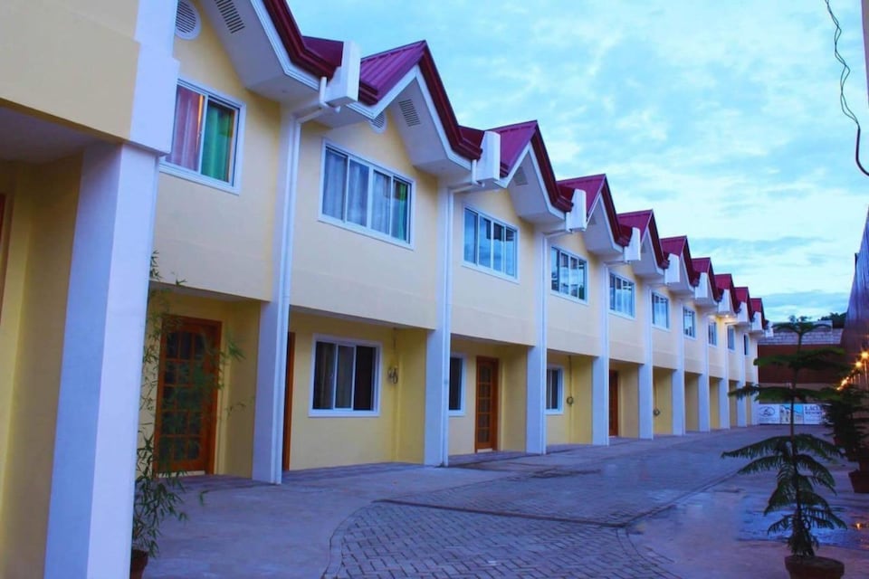 OYO 681 Laciaville Resort Hotel, Cebu City, Cebu