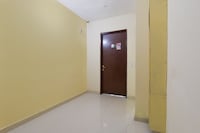 Hotel O Tipsyy Inn Near Ardee Mall